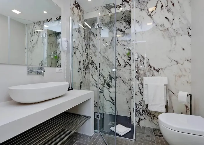 Della Croce Luxury
