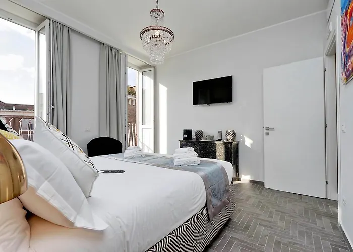 Della Croce Luxury 2* Roma