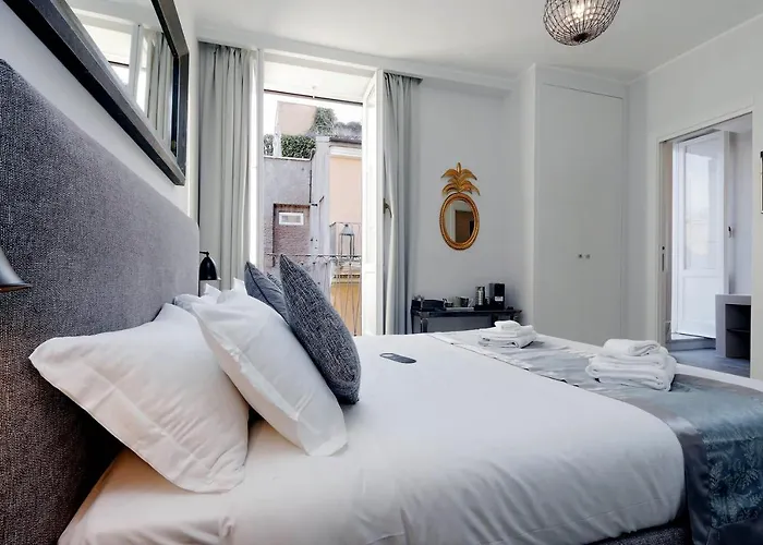 Della Croce Luxury Pensión Roma