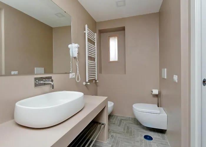 Della Croce Luxury 2* Roma